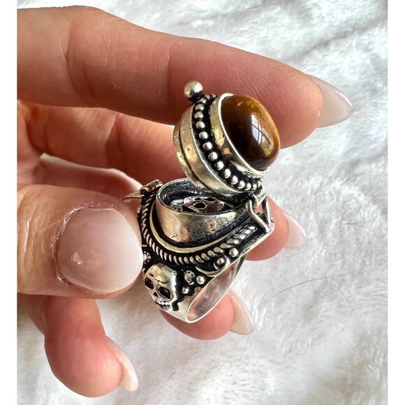 Handmade Jewelry - 925 Skull + Crossbones Tigers Eye POISON Ring 6 or 9
